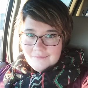 Meet your Posher, Becky